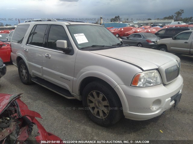 5LMFU27R94LJ40141 - 2004 LINCOLN NAVIGATOR 白色 照片 1