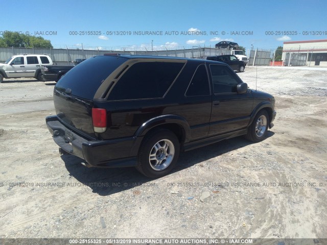 1GNCS18W22K198729 - 2002 CHEVROLET BLAZER BLACK photo 4