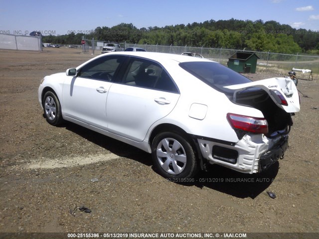 JTNBE46K773064891 - 2007 TOYOTA CAMRY NEW GENERAT CE/LE/XLE/SE WHITE photo 3