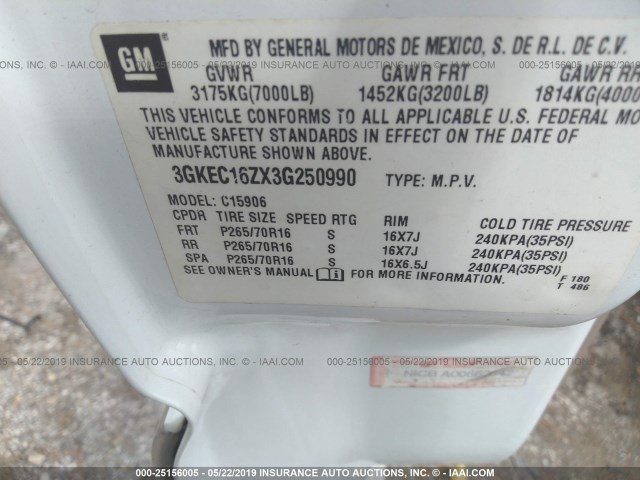 3GKEC16ZX3G250990 - 2003 GMC YUKON XL C1500 WHITE photo 9