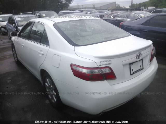 4T1BK46K07U519681 - 2007 TOYOTA CAMRY NEW GENERAT LE/XLE/SE WHITE photo 3
