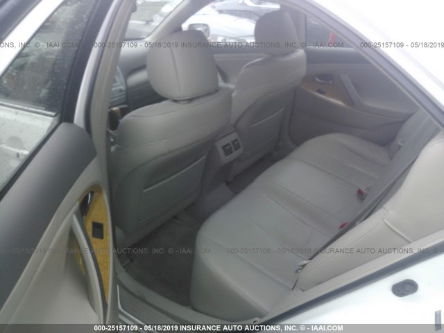 4T1BK46K07U519681 - 2007 TOYOTA CAMRY NEW GENERAT LE/XLE/SE WHITE photo 8
