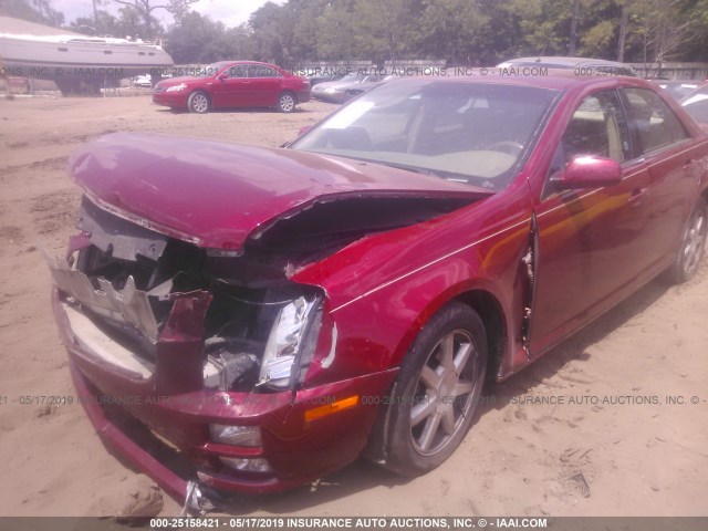 1G6DW677750135167 - 2005 CADILLAC STS RED photo 2