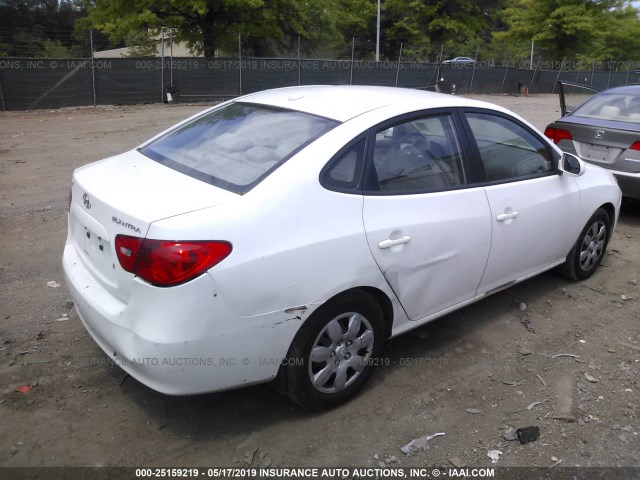 KMHDU46D18U317261 - 2008 HYUNDAI ELANTRA GLS/SE/LIMITED WHITE photo 4