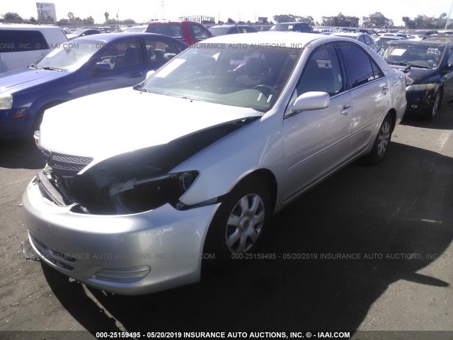 4T1BE32K43U749287 - 2003 TOYOTA CAMRY LE/XLE/SE SILVER photo 2