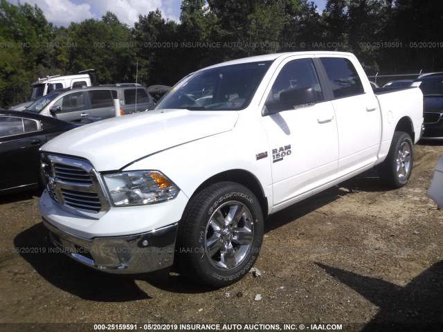 1C6RR7LT3KS589605 - 2019 RAM 1500 CLASSIC  WHITE photo 2