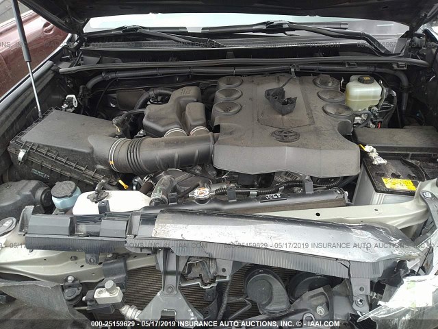 JTEBU5JR7J5522048 - 2018 TOYOTA 4RUNNER SR5 PREM/LTDL/TRAIL/TRD GRAY photo 10