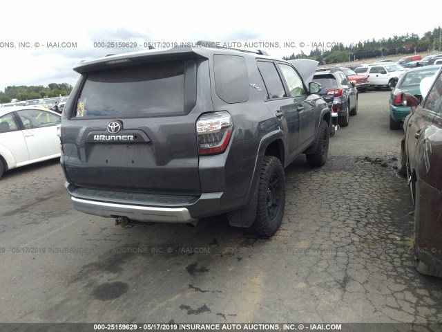 JTEBU5JR7J5522048 - 2018 TOYOTA 4RUNNER SR5 PREM/LTDL/TRAIL/TRD GRAY photo 4
