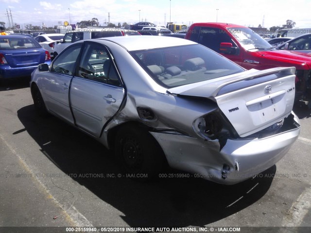 4T1BE32K65U538322 - 2005 TOYOTA CAMRY LE/XLE/SE SILVER photo 3