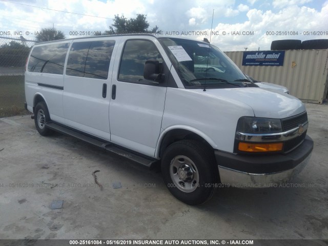 1GAZGPFP8K1162755 - 2019 CHEVROLET EXPRESS G3500 LT WHITE photo 1