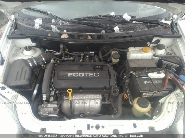 KL1TD56E99B308472 - 2009 CHEVROLET AVEO LS/LT Ақ фото 10
