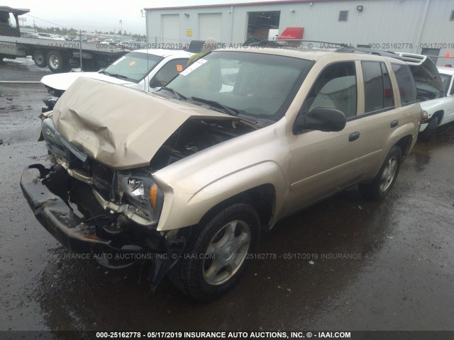 1GNDT13S362334748 - 2006 CHEVROLET TRAILBLAZER LS/LT GOLD photo 2