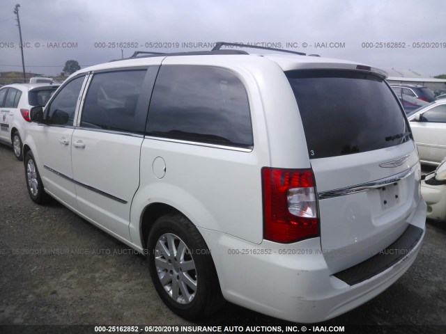 2C4RC1BG2DR621072 - 2013 CHRYSLER TOWN & COUNTRY TOURING WHITE photo 3