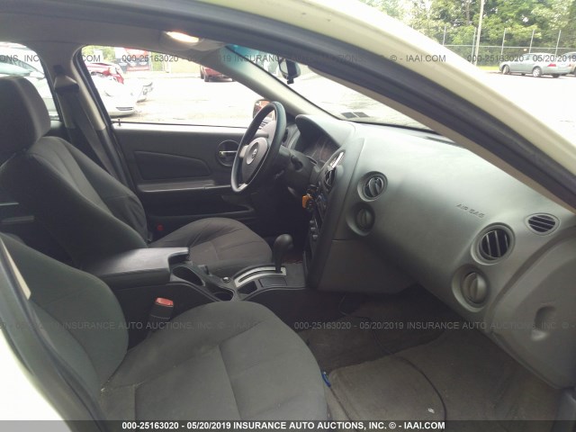 2G2WP522X51343061 - 2005 PONTIAC GRAND PRIX 白色 照片 5