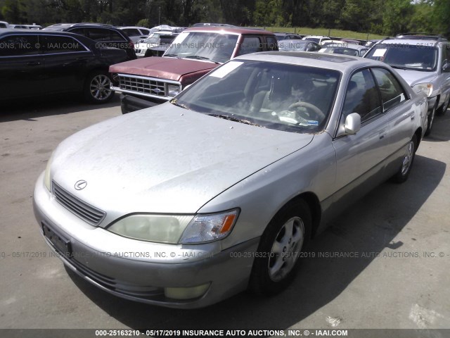 JT8BF28G5X5063532 - 1999 LEXUS ES 300 SILVER photo 2