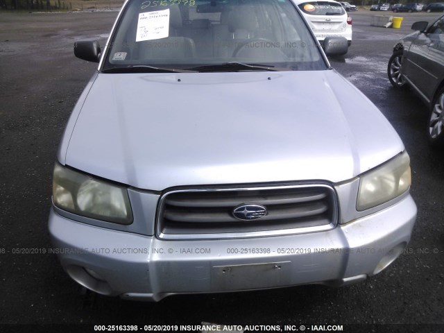 JF1SG65654H749667 - 2004 SUBARU FORESTER 2.5XS ვერცხლისფერი ფოტო 6