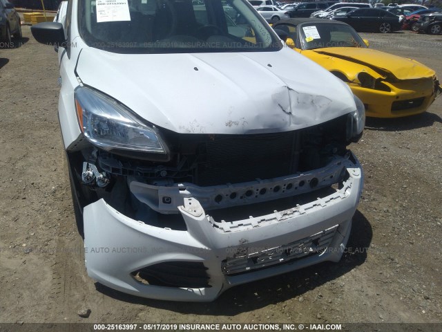 1FMCU0F71GUC80239 - 2016 FORD ESCAPE S WHITE photo 6