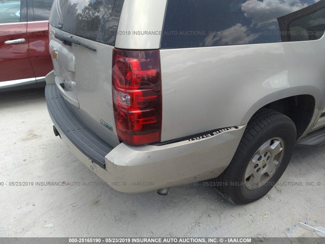 1GNSCJE05CR130538 - 2012 CHEVROLET SUBURBAN C1500 LT TAN photo 6