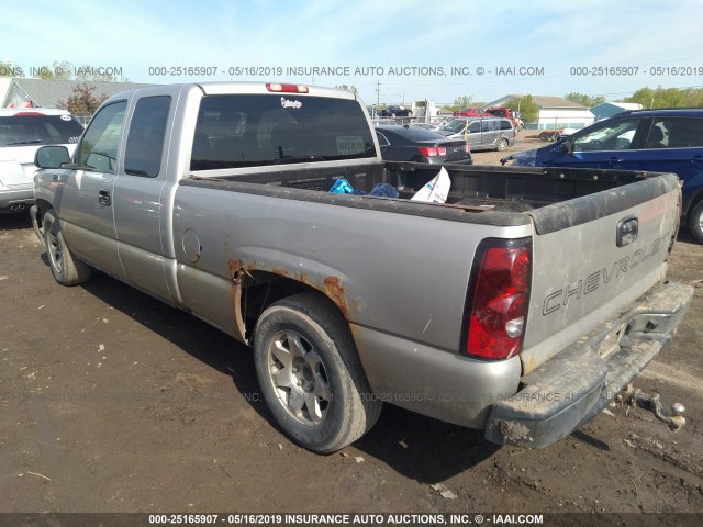 2GCEC19V461320291 - 2006 CHEVROLET SILVERADO C1500 SILVER photo 3