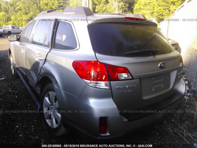 4S4BRBCC2B3376695 - 2011 SUBARU OUTBACK 2.5I PREMIUM SILVER photo 3