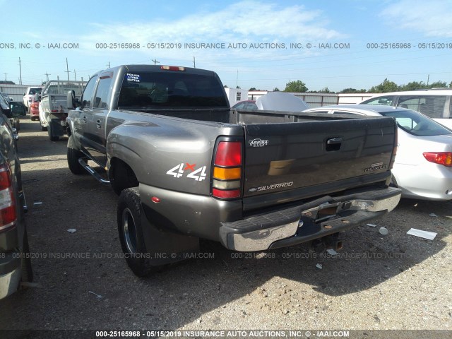 1GCJK33122F131452 - 2002 CHEVROLET K3500 BLACK photo 3