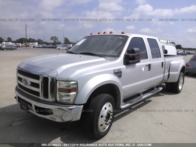 1FTXW42R28EA34973 - 2008 FORD F450 SUPER DUTY SILVER photo 2