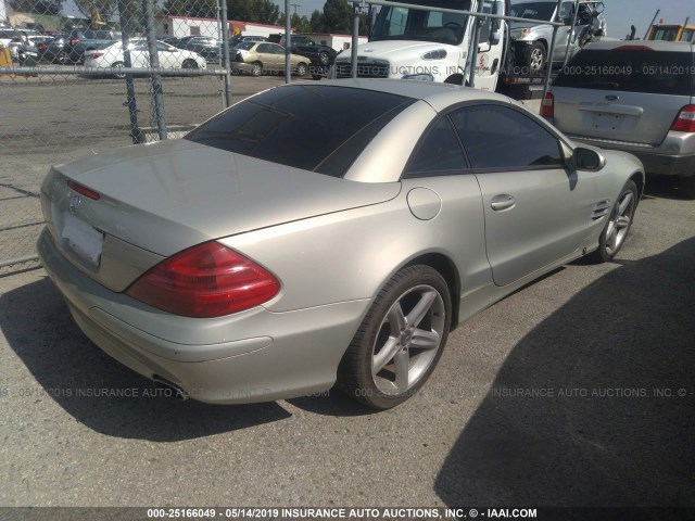 WDBSK75F43F008630 - 2003 MERCEDES-BENZ SL 500R SILVER photo 4