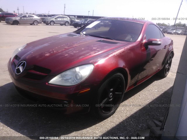 WDBWK54F26F112576 - 2006 MERCEDES-BENZ SLK 280 RED photo 2