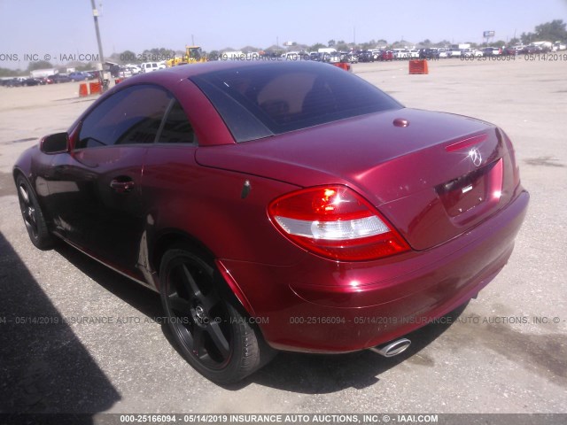 WDBWK54F26F112576 - 2006 MERCEDES-BENZ SLK 280 RED photo 3