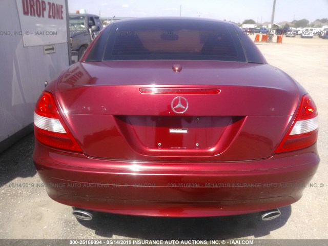 WDBWK54F26F112576 - 2006 MERCEDES-BENZ SLK 280 RED photo 6