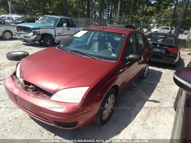 1FAFP34N75W269121 - 2005 FORD FOCUS ZX4 RED photo 2