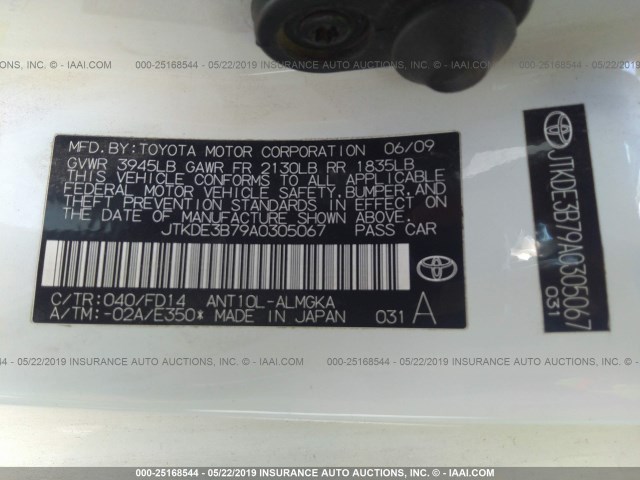 JTKDE3B79A0305067 - 2010 TOYOTA SCION TC WHITE photo 9