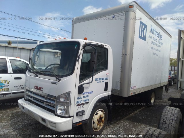 4KDC4W1N28J802839 - 2008 GMC W4500 W45042 WHITE photo 2