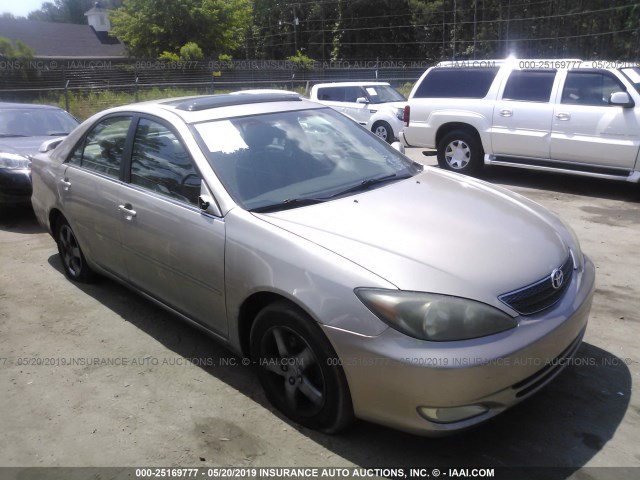 JTDBF30K020035618 - 2002 TOYOTA CAMRY LE/XLE/SE GOLD photo 1