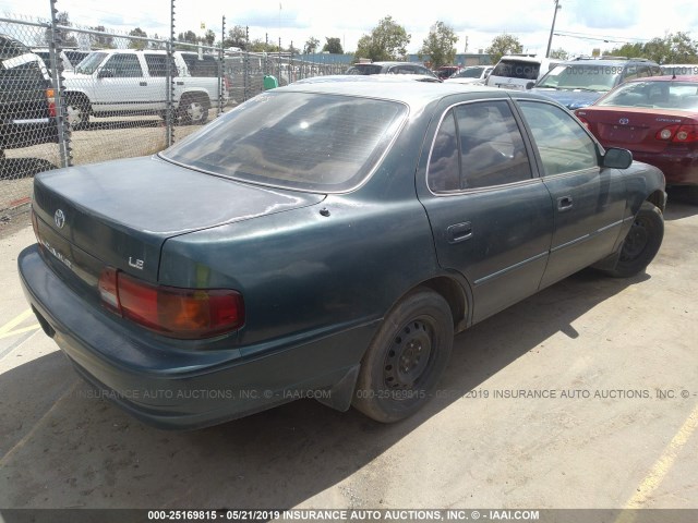 4T1BG12K0TU917246 - 1996 TOYOTA CAMRY DX/LE/XLE GREEN photo 4