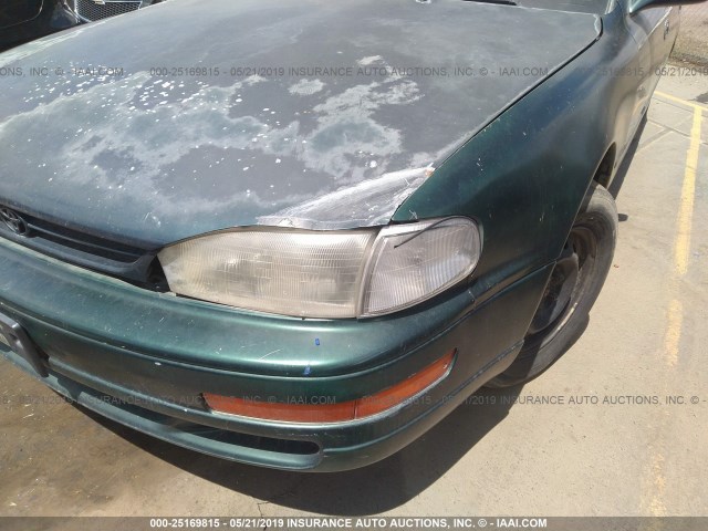 4T1BG12K0TU917246 - 1996 TOYOTA CAMRY DX/LE/XLE GREEN photo 6