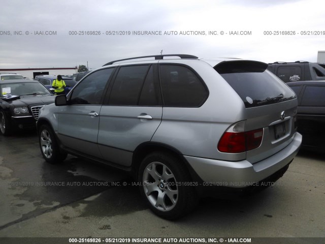 5UXFB33522LH33067 - 2002 BMW X5 4.4I SILVER photo 3