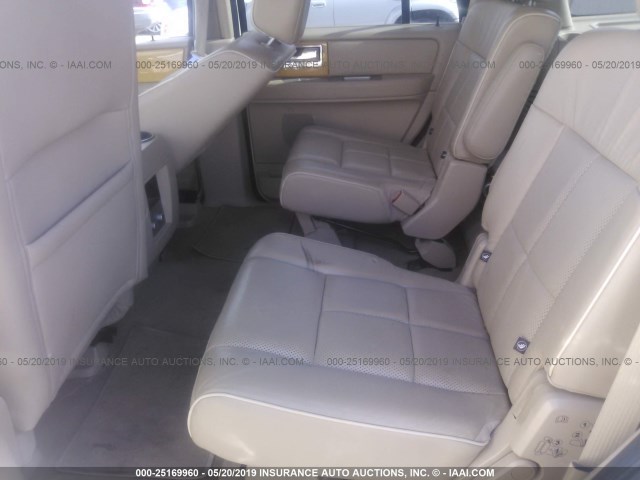 5LMFU28588LJ05804 - 2008 LINCOLN NAVIGATOR 白色 照片 8