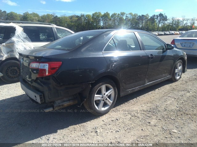 4T1BF1FKXCU046322 - 2012 TOYOTA CAMRY SE/LE/XLE BLACK photo 4