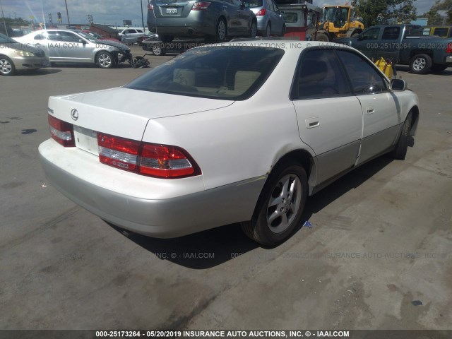 JT8BF28G810310062 - 2001 LEXUS ES 300 WHITE photo 4