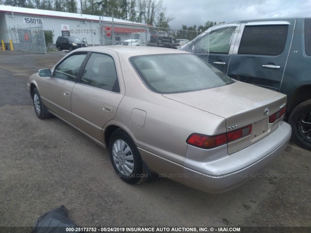 JT2BG22K8X0356150 - 1999 TOYOTA CAMRY LE/XLE BEIGE photo 3