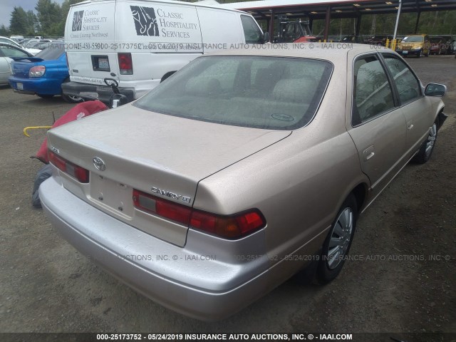 JT2BG22K8X0356150 - 1999 TOYOTA CAMRY LE/XLE BEIGE photo 4