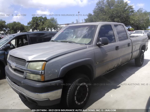 1GCHC23U23F203705 - 2003 CHEVROLET SILVERADO C2500 HEAVY DUTY GOLD photo 2