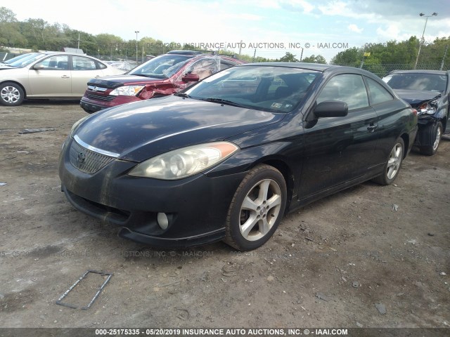 4T1CE38P55U500698 - 2005 TOYOTA CAMRY SOLARA SE/SLE BLACK photo 2