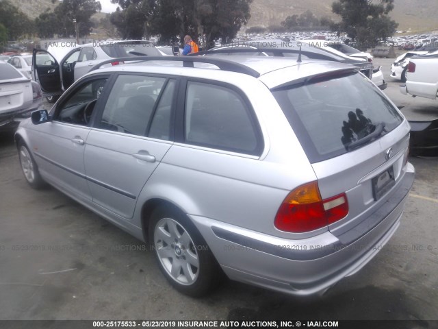 WBAAW33401ET40222 - 2001 BMW 325 IT SILVER photo 3