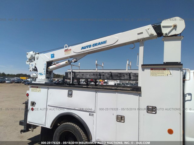 1FDUF5GY4BEC03130 - 2011 FORD F550 SUPER DUTY 未知 照片 7