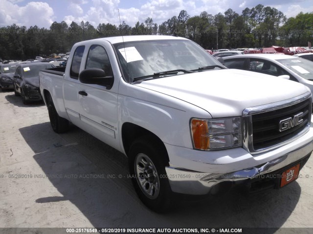 2GTEC19C281225424 - 2008 GMC SIERRA C1500 WHITE photo 1