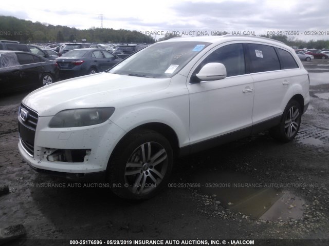 WA1AY74L99D022430 - 2009 AUDI Q7 WHITE photo 2