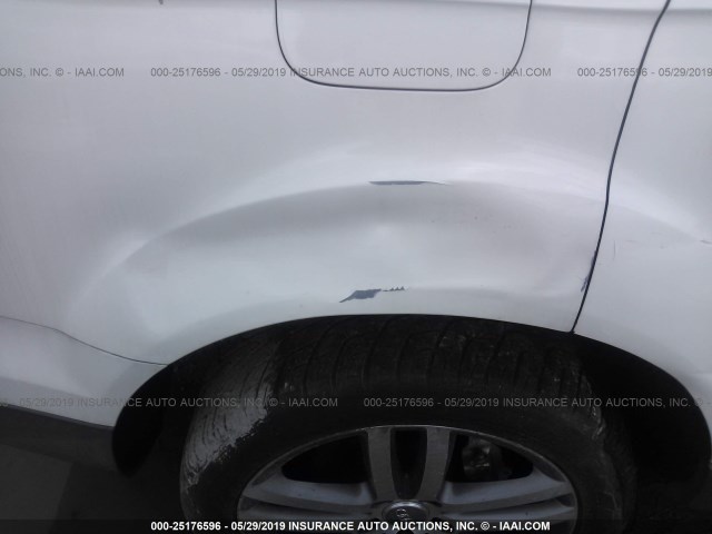 WA1AY74L99D022430 - 2009 AUDI Q7 WHITE photo 6