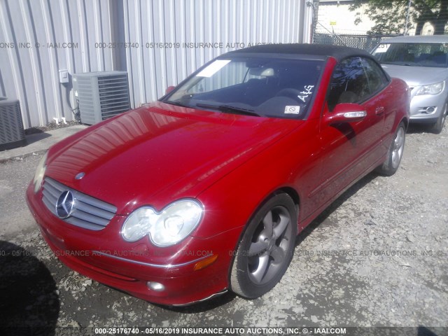 WDBTK65G25T051231 - 2005 MERCEDES-BENZ CLK 320 RED photo 2